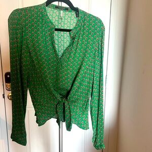 Scotch and soda green paisley top
